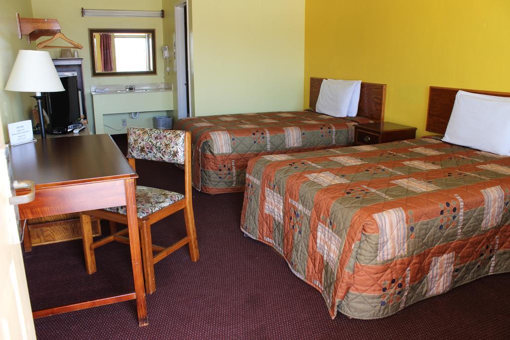 Westworld Country Inn Hubbard Buitenkant foto